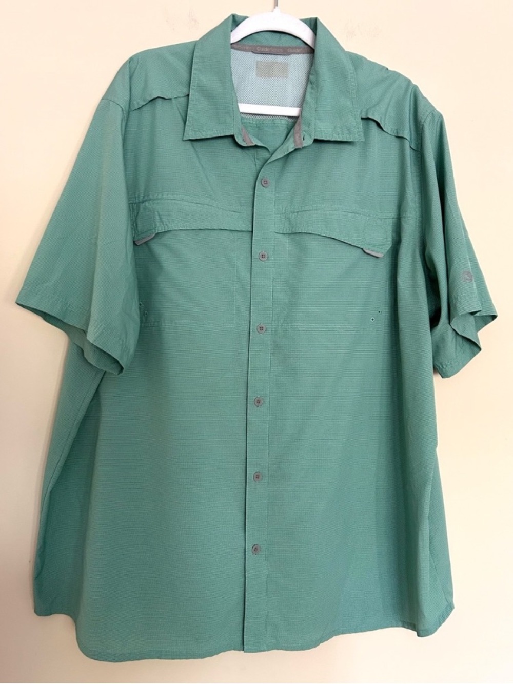 Guide Series Men's Casual Short-Sleeve Button-Down Shirt in Seafoam Green